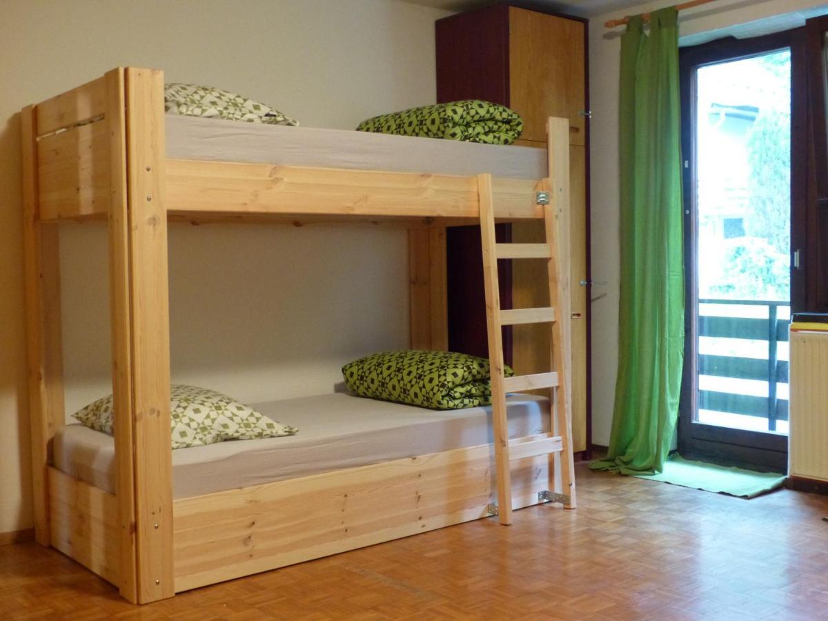 The Riverside Chill Hostel Блед Экстерьер фото