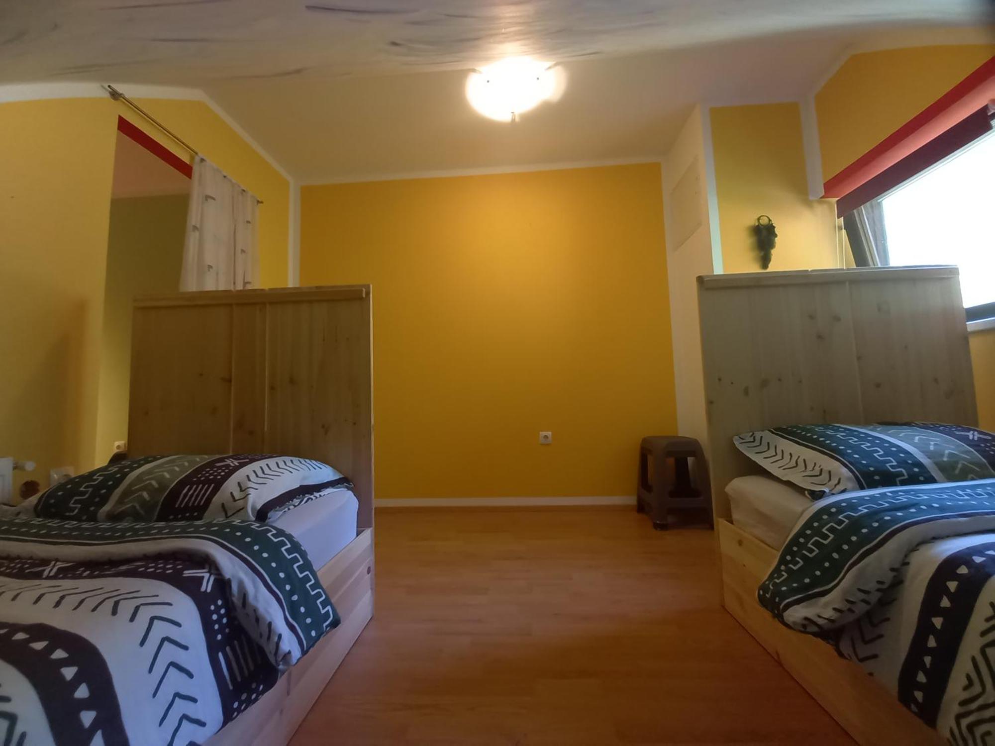The Riverside Chill Hostel Блед Номер фото